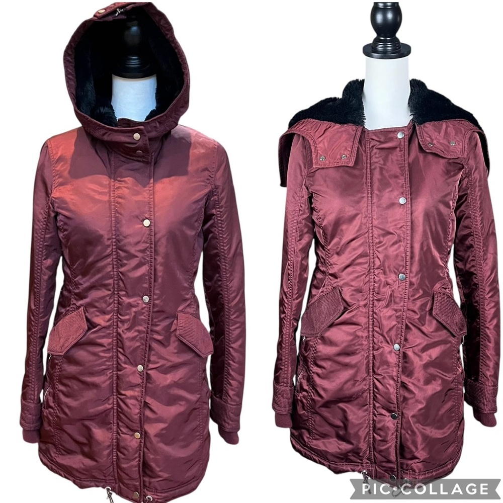 Abercombie & Fitch Coat Parka Women’s XS Burgundy Winter Coat Faux Fur Hood A&F